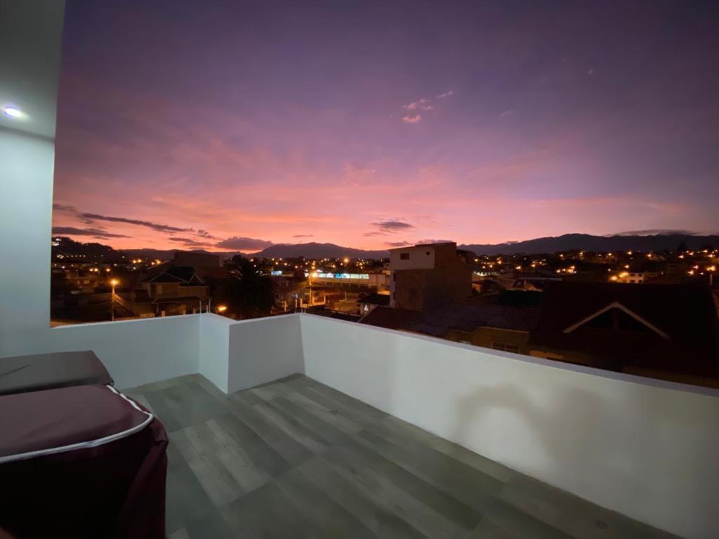 Apartamento Lindo Departamento con vista increible a Cuenca Exterior foto